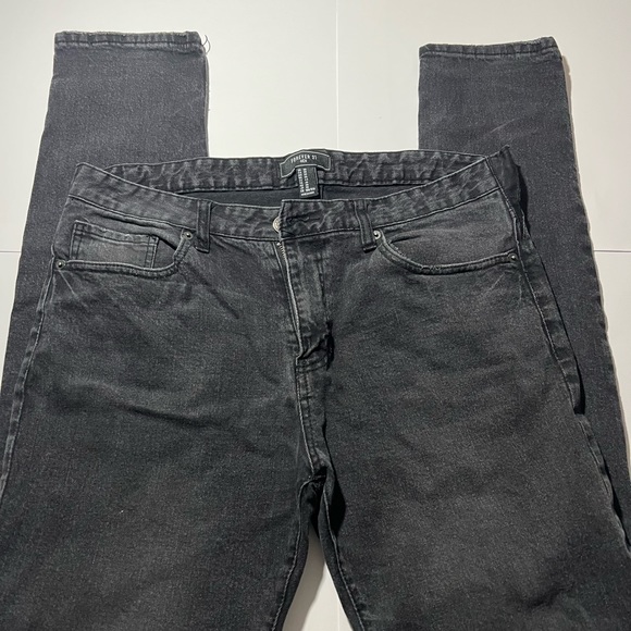 Black ripped jean’s distressed (36) - Picture 2 of 3
